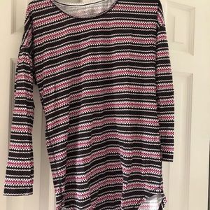Victoria’s Secret size small sleep shirt